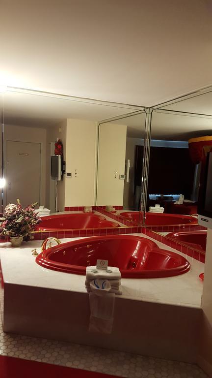 New Relax Inn Bridgeview Værelse billede